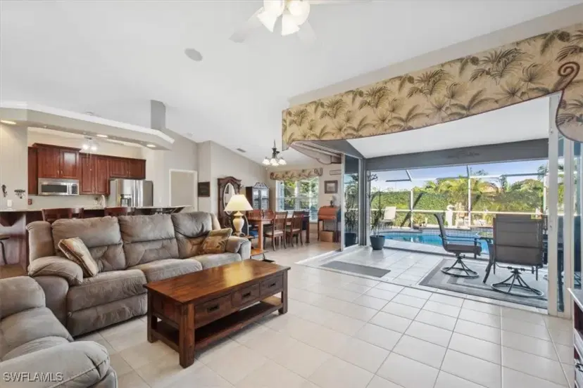 Picture of 1311 SE 5Th Ct, Cape Coral FL 33990