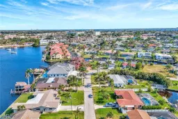 Picture of 440 Avalon Dr, Cape Coral, FL 33904