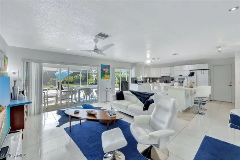 Picture of 440 Avalon Dr, Cape Coral FL 33904