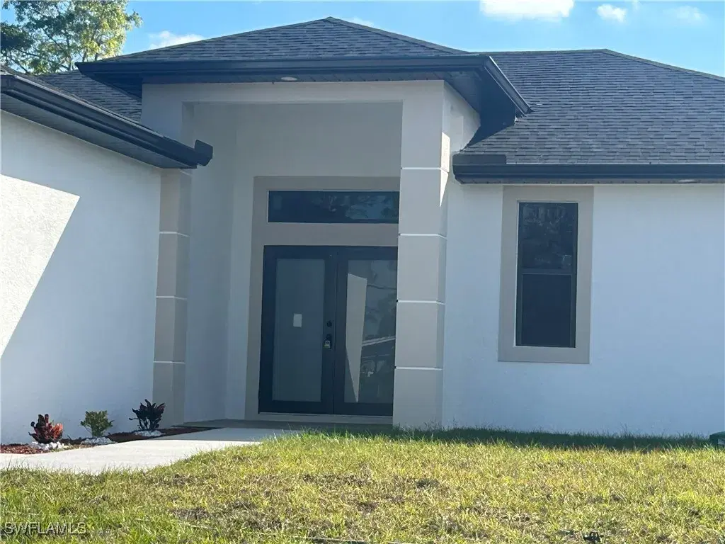 Picture of 3011 2Nd St W, Lehigh Acres, FL 33971