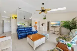 Picture of 198 Albi Rd 4, Naples, FL 34112