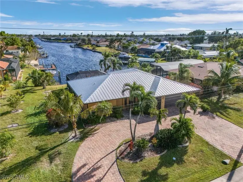Picture of 2807 Country Club Blvd, Cape Coral FL 33904