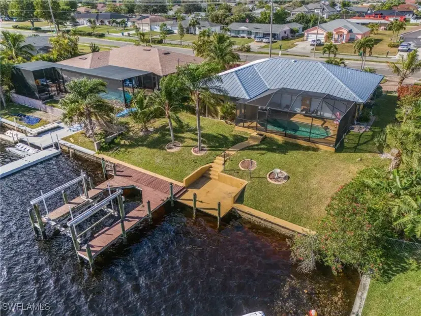 Picture of 2807 Country Club Blvd, Cape Coral FL 33904