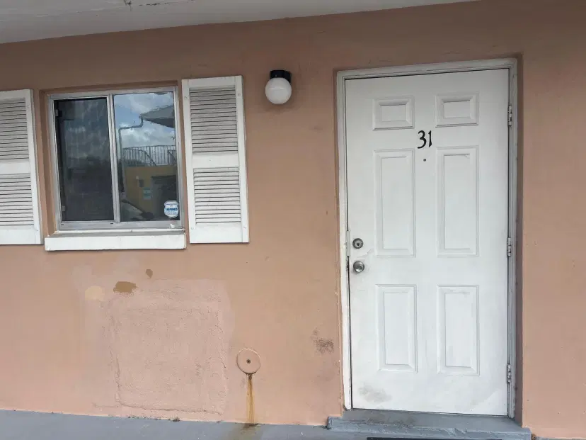 Picture of 1501 Crescent D31 Circle D31, Lake Park FL 33403
