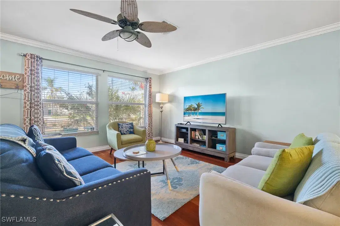 Picture of 573 108Th Ave N, Naples, FL 34108