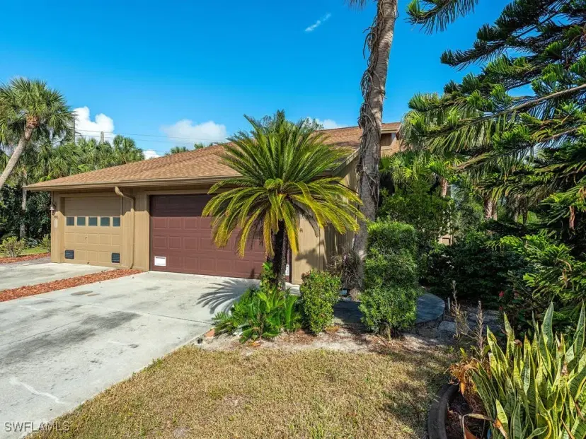 Picture of 17504 Island Inlet Ct, Fort Myers FL 33908
