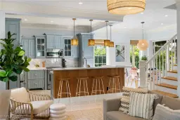 Picture of 572 7Th Ave N, Naples, FL 34102