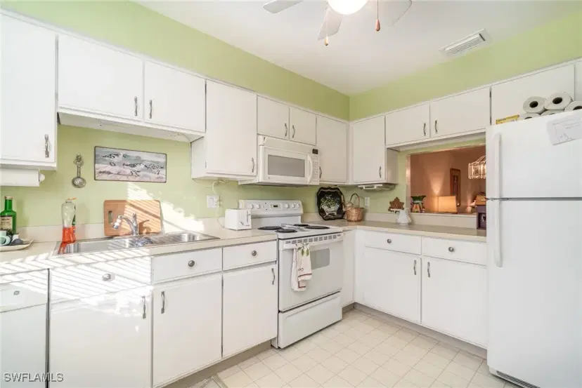 Picture of 1339 Sandtrap Dr, Fort Myers FL 33919