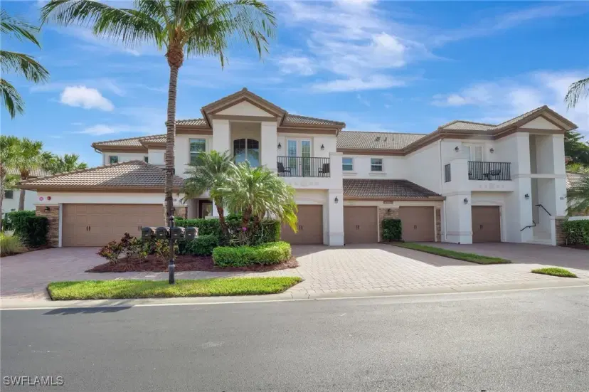 Picture of 8060 Players Cove Dr 101, Naples FL 34113