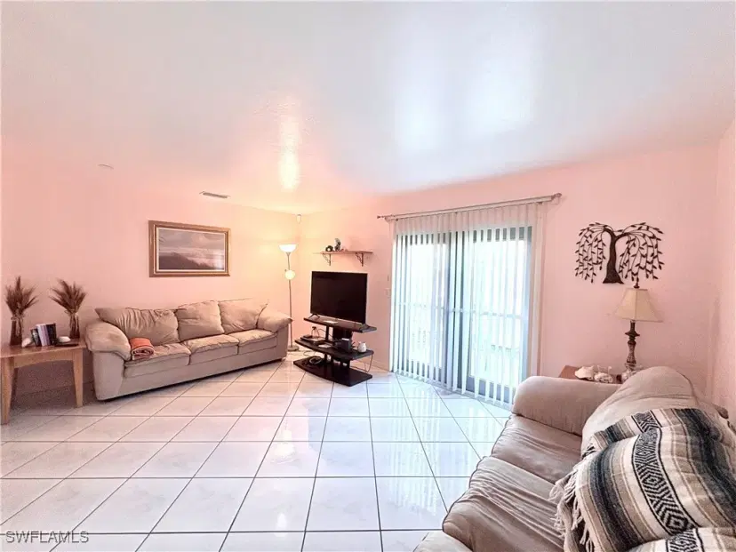 Picture of 1005 SW 48Th Ter 2, Cape Coral FL 33914