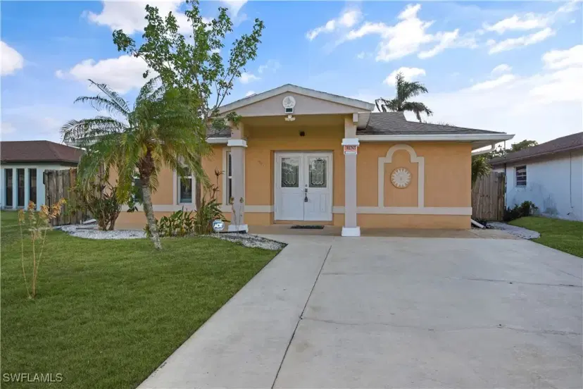 Picture of 770 93Rd Ave N, Naples FL 34108