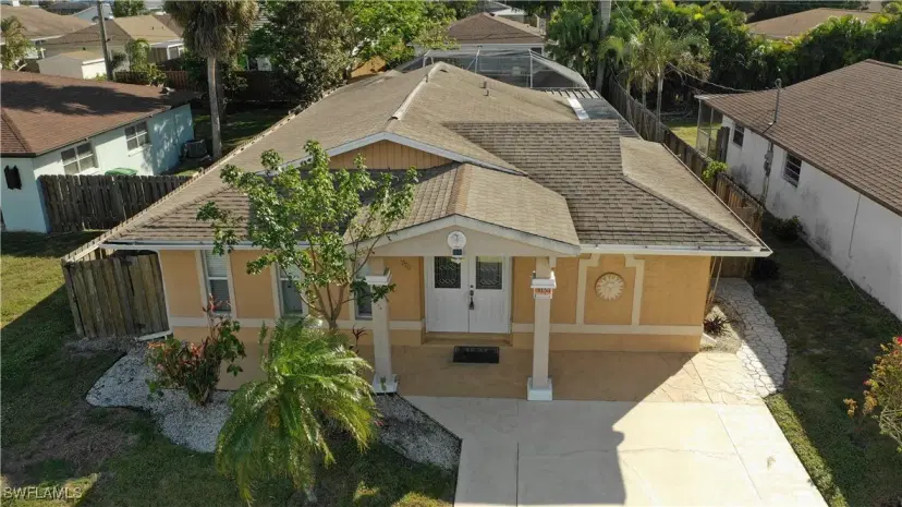 Picture of 770 93Rd Ave N, Naples FL 34108