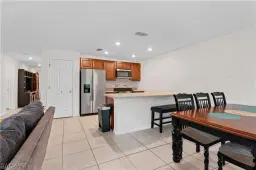 Picture of 1100 NE 36Th St, Cape Coral, FL 33909