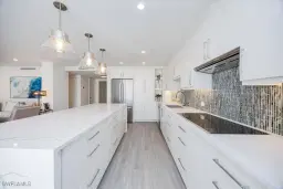 Picture of 4401 Gulf Shore Blvd N 1606, Naples, FL 34103