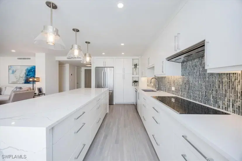 Picture of 4401 Gulf Shore Blvd N 1606, Naples FL 34103