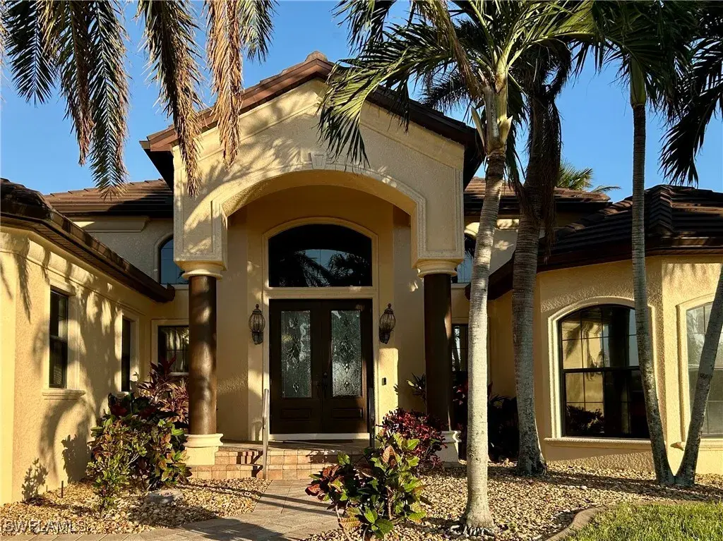 Picture of 4007 Surfside Blvd, Cape Coral, FL 33914