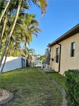 Picture of 4007 Surfside Blvd, Cape Coral, FL 33914