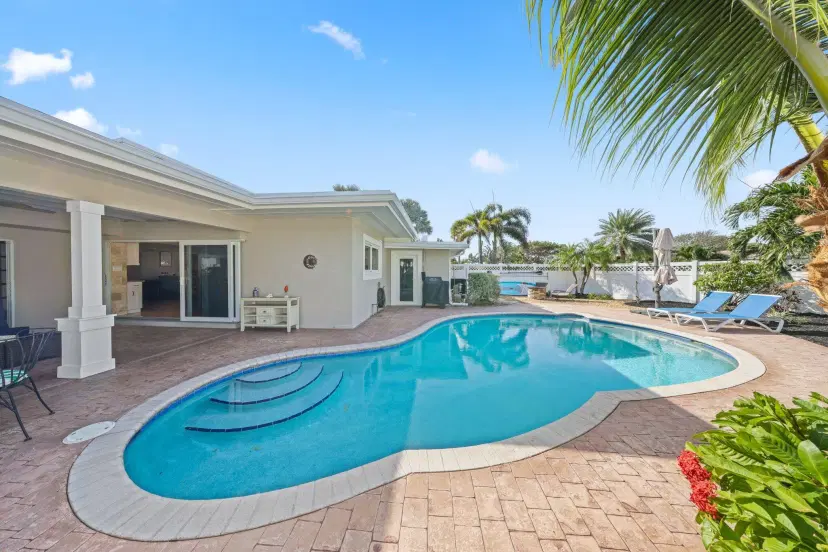 Picture of 2151 NE 27Th Court, Lighthouse Point FL 33064