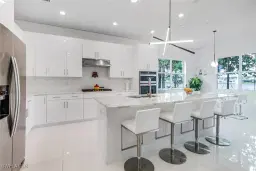 Picture of 8944 Saint Lucia Dr 101, Naples, FL 34114
