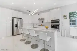 Picture of 8944 Saint Lucia Dr 101, Naples, FL 34114