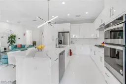 Picture of 8944 Saint Lucia Dr 101, Naples, FL 34114