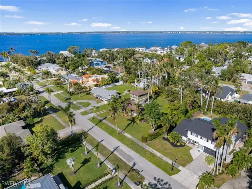 Picture of 1341 Coconut Dr, Fort Myers FL 33901