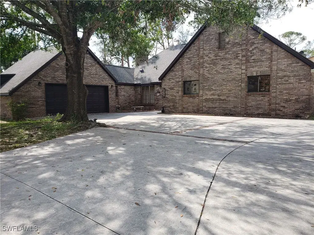 Picture of 18787 Baseleg Ave, North Fort Myers, FL 33917