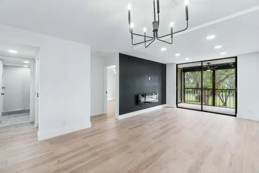 Picture of 6795 Huntington Lane 205, Delray Beach FL 33446