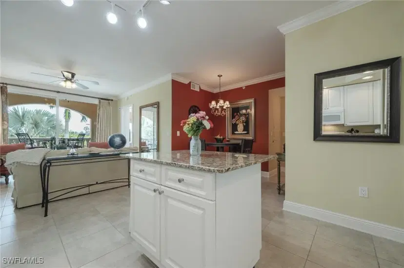 Picture of 2825 Palm Beach Blvd 214, Fort Myers FL 33916