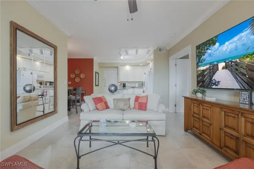 Picture of 2825 Palm Beach Blvd 214, Fort Myers FL 33916