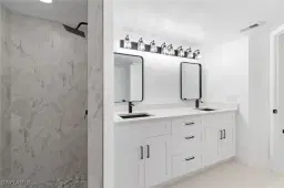 Picture of 2106 Tama Cir 102, Naples, FL 34112