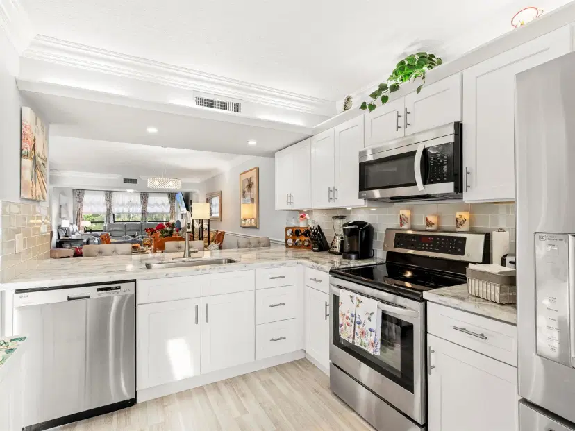Picture of 6073 Balboa Circle Circle 403, Boca Raton FL 33433