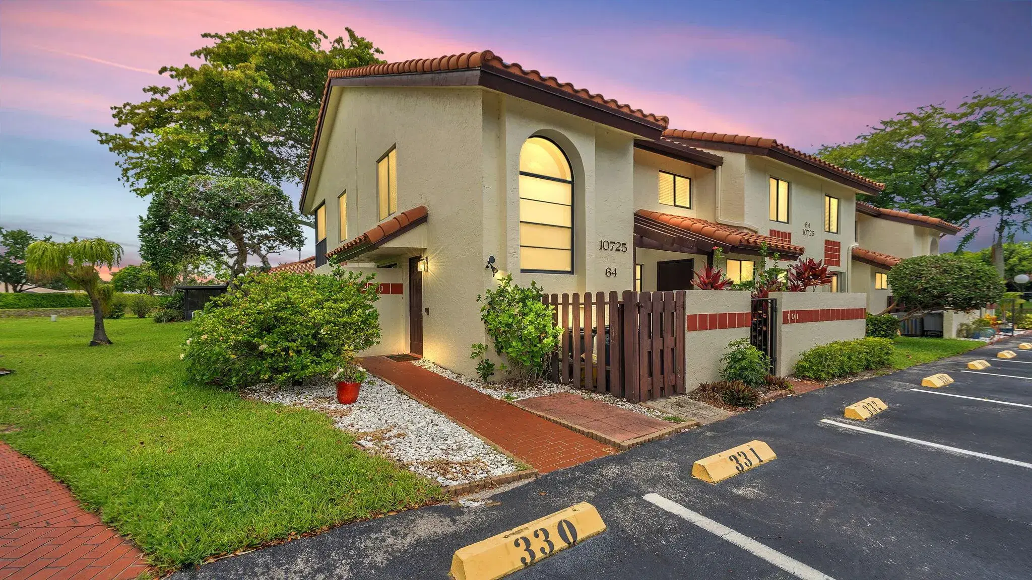 Picture of 10725 Bahama Palm Way 201, Boynton Beach, FL 33437