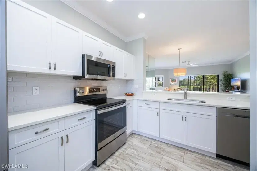 Picture of 200 Vintage Cir D202, Naples FL 34119