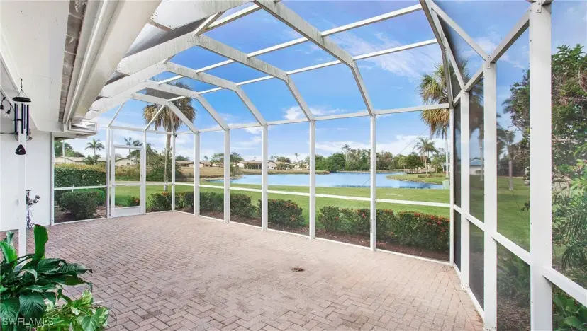 Picture of 108 Payne Ct, Naples FL 34112