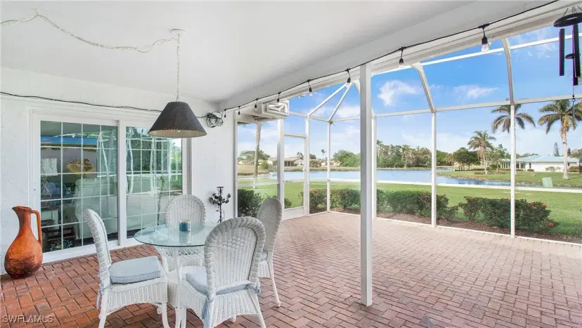 Picture of 108 Payne Ct, Naples FL 34112