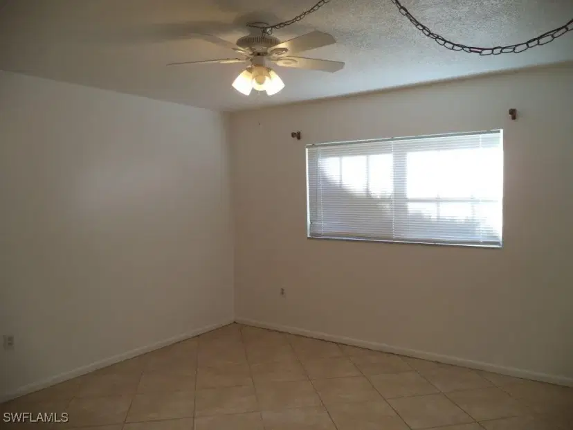 Picture of 3704 Broadway 105, Fort Myers FL 33901