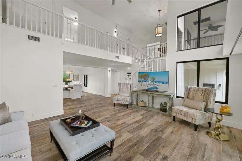 Picture of 1320 Alcazar Ave, Fort Myers FL 33901
