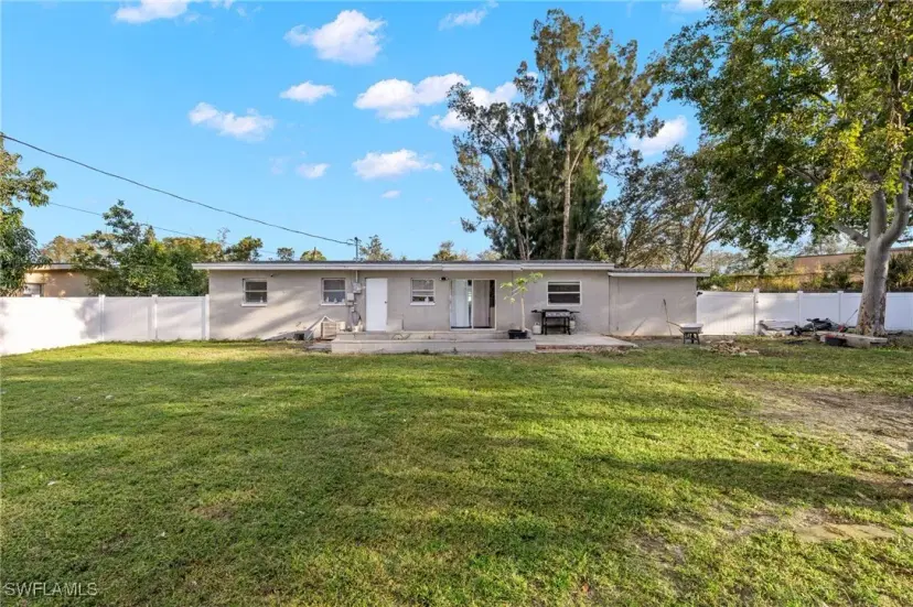 Picture of 1168 Sumter Dr, Fort Myers FL 33905