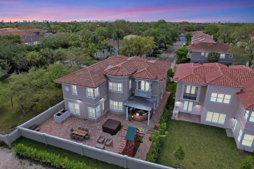 Picture of 3521 Forest View Circle, Dania Beach FL 33312