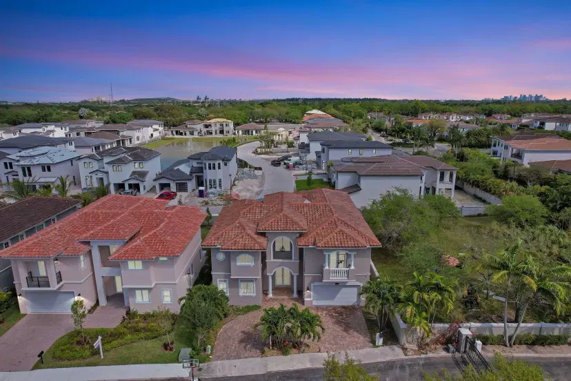 Picture of 3521 Forest View Circle, Dania Beach FL 33312