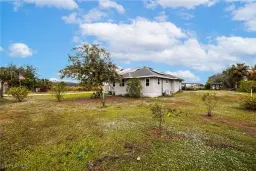 Picture of 2915 Ortona Locks Rd, Moore Haven, FL 33471