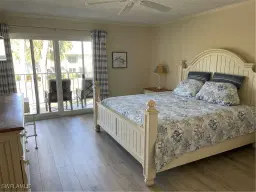 Picture of 634 12Th Ave S 634, Naples, FL 34102