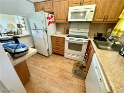 Picture of 300 Forest Lakes Blvd 101, Naples, FL 34105