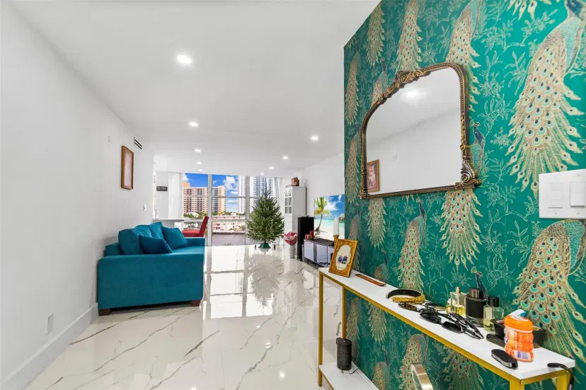Picture of 800 Parkview Dr 604, Hallandale Beach FL 33009