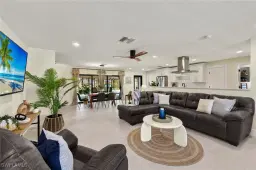Picture of 11451 Rebecca Cir, Fort Myers Beach, FL 33931