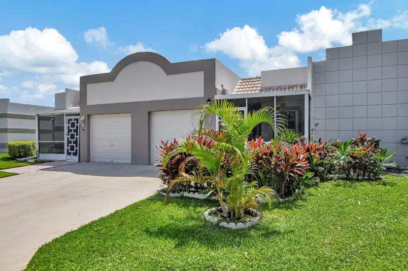 Picture of 18820 Stewart Circle 7, Boca Raton FL 33496