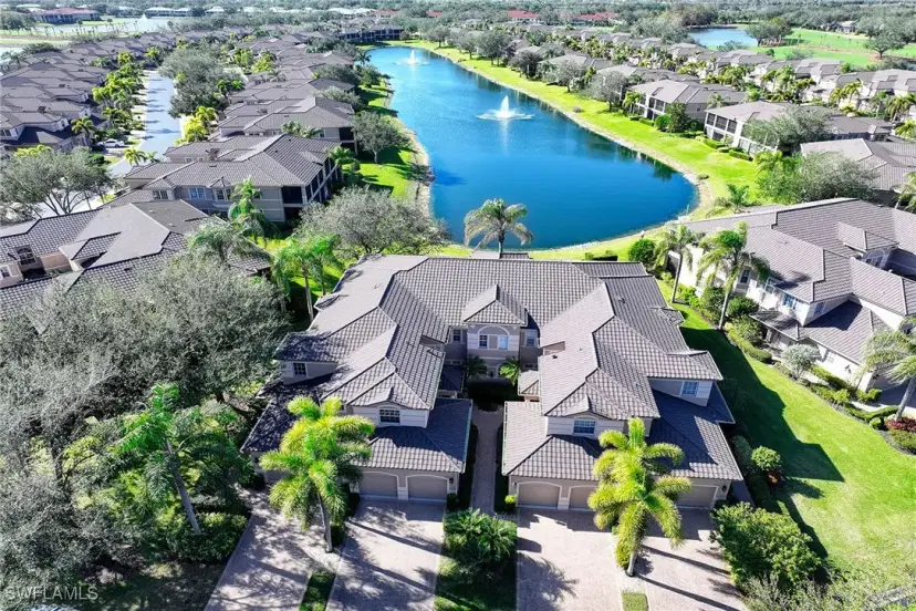 Picture of 825 Regency Reserve Cir 3701, Naples FL 34119