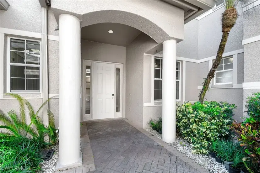 Picture of 825 Regency Reserve Cir 3701, Naples FL 34119