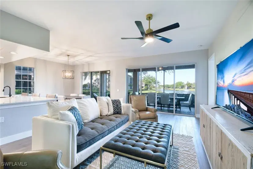 Picture of 825 Regency Reserve Cir 3701, Naples FL 34119